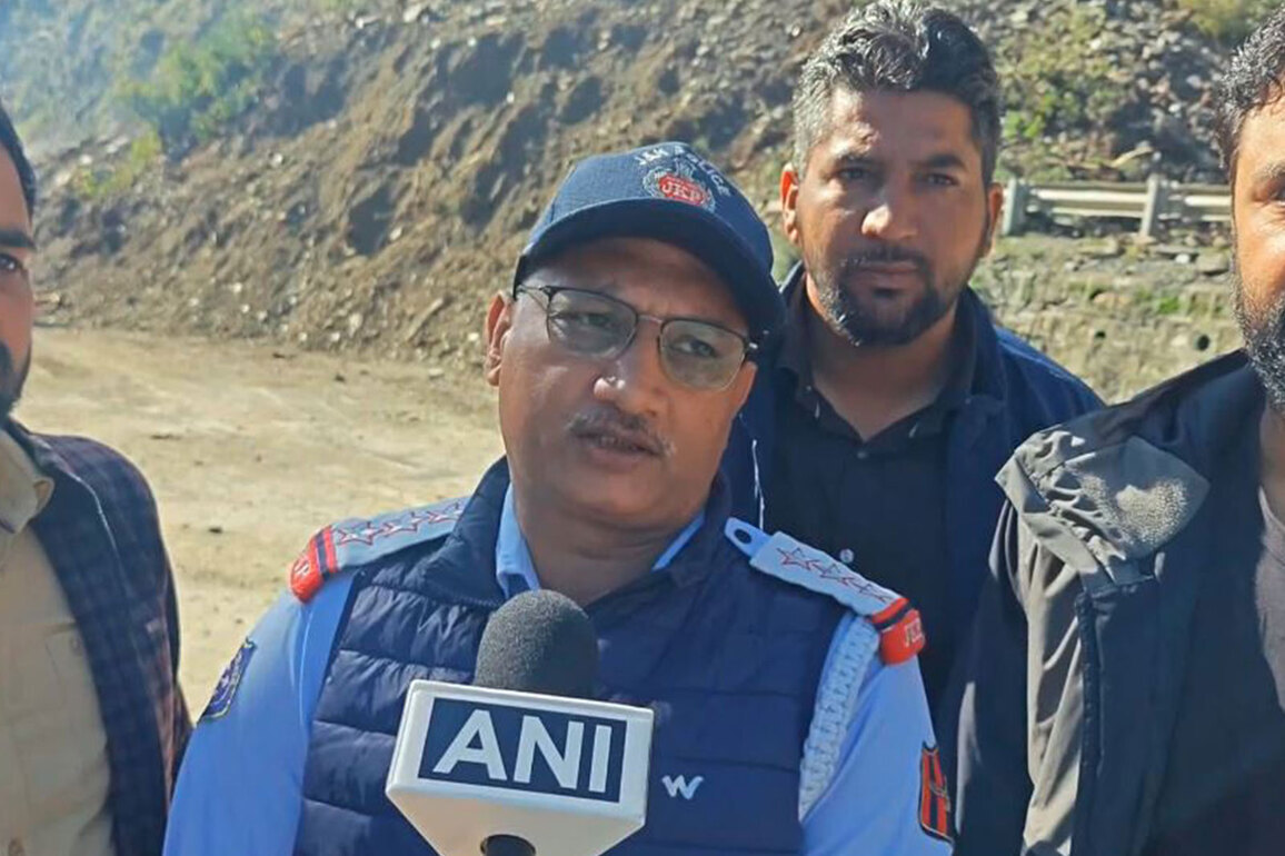 Restoration work ongoing to restore comute on Jammu-Srinagar National Highway in Ramban: Officials