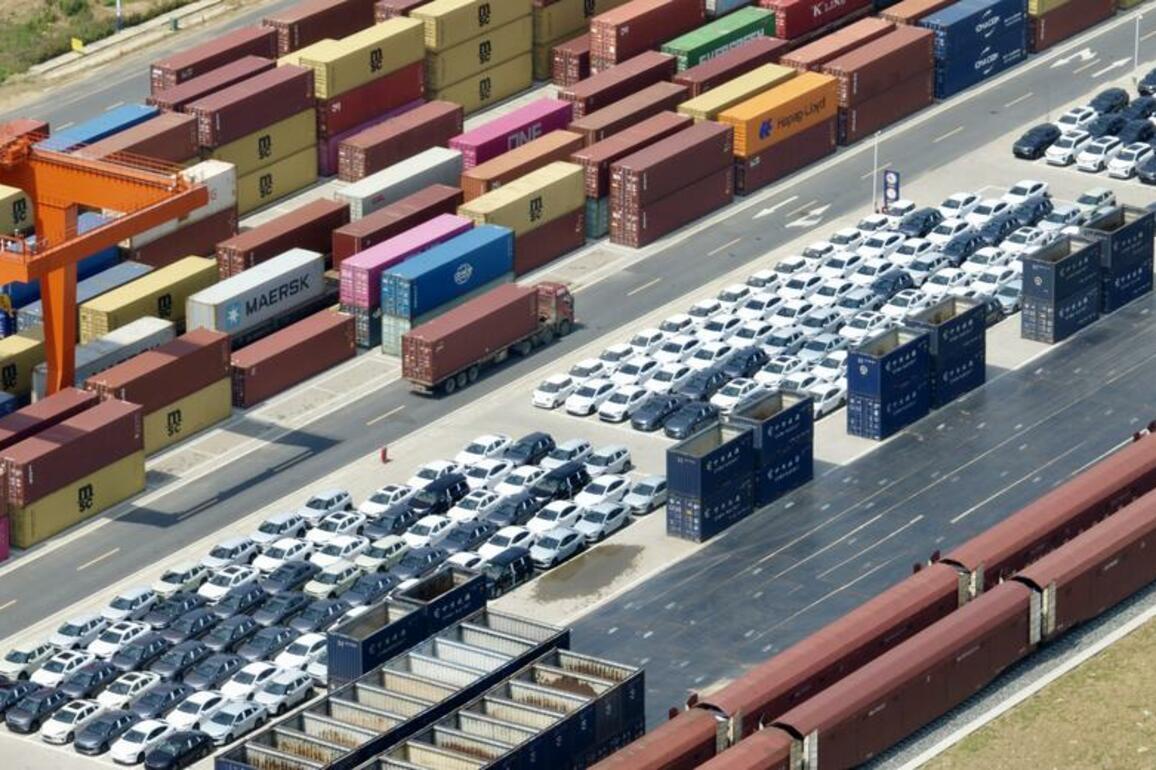 Xinhua Commentary: U.S. narrative of "Chinese economic rebalancing" is false