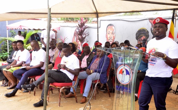 Zaake ng'ayogera e Kamwokya. Zaake ng'ayogera e Kamwokya.