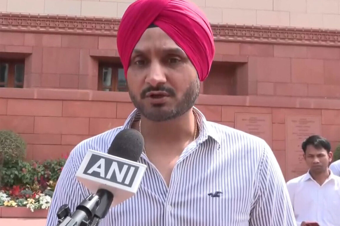 Harbhajan Singh pushes for safer digital space for kids; urges social media ban for children below 16
