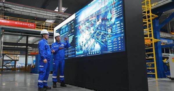 China's heavy equipment factory pioneers path to zero carbon