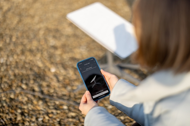 Telstra is once again collaborating with Starlink to expand its services in regional and remote areas of Australia, this time focusing on Satellite-to-Mobile. 