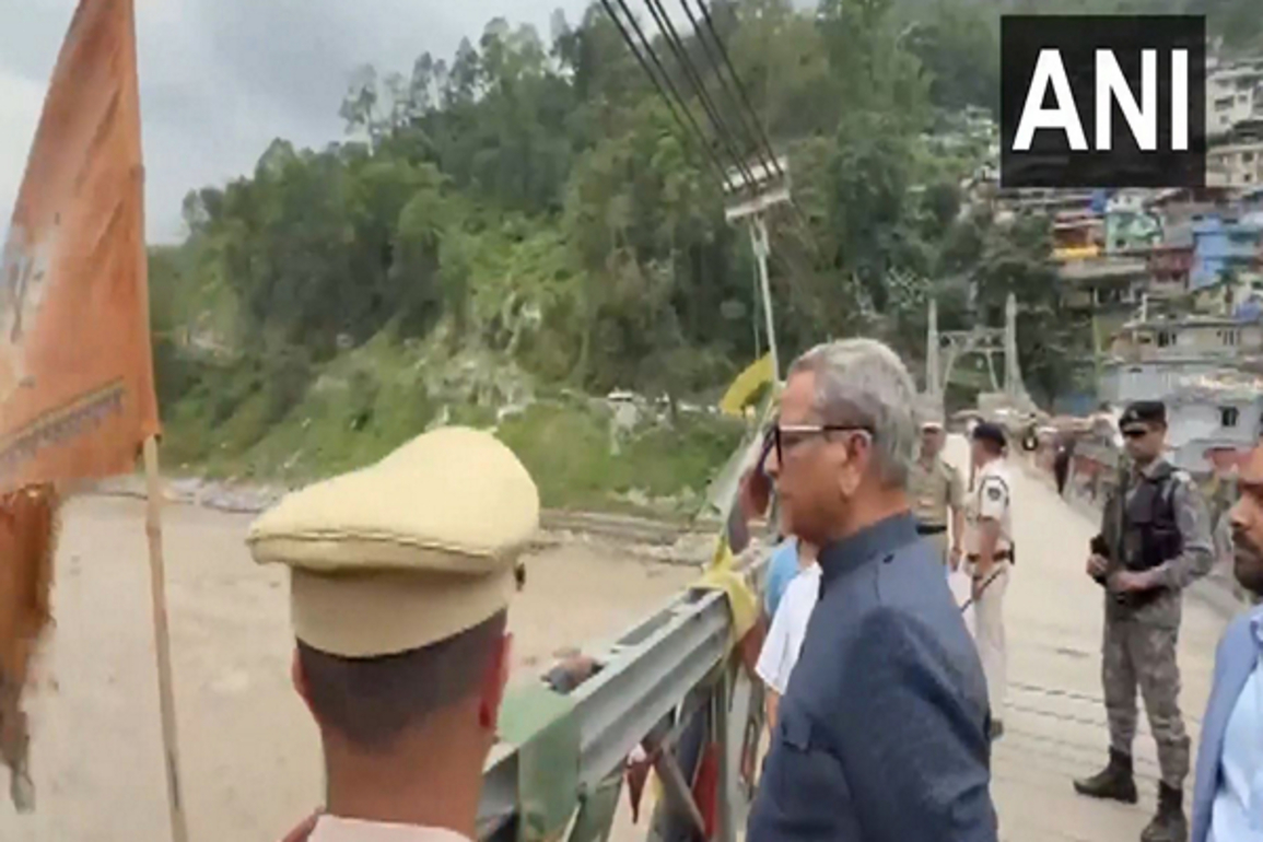 Sikkim Governor Mathur reviews Indreni Bridge amid rising water levels in Singtam