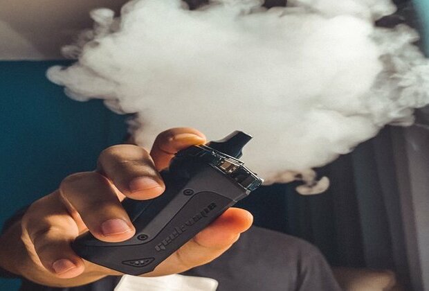 Vaping and smoking combined have same effects as smoking