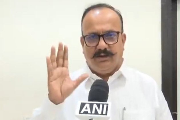 "Rahul Gandhi's article is not against anyone." Maharashtra Congress chief