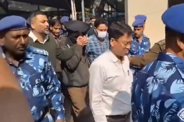 Delhi car blast: Amir provided safe house to Umar, assisted in making IED, says NIA