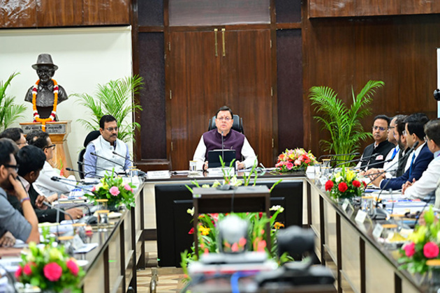 Uttarakhand CM directs officials to simplify loan processes to ensure maximum benefits of schemes