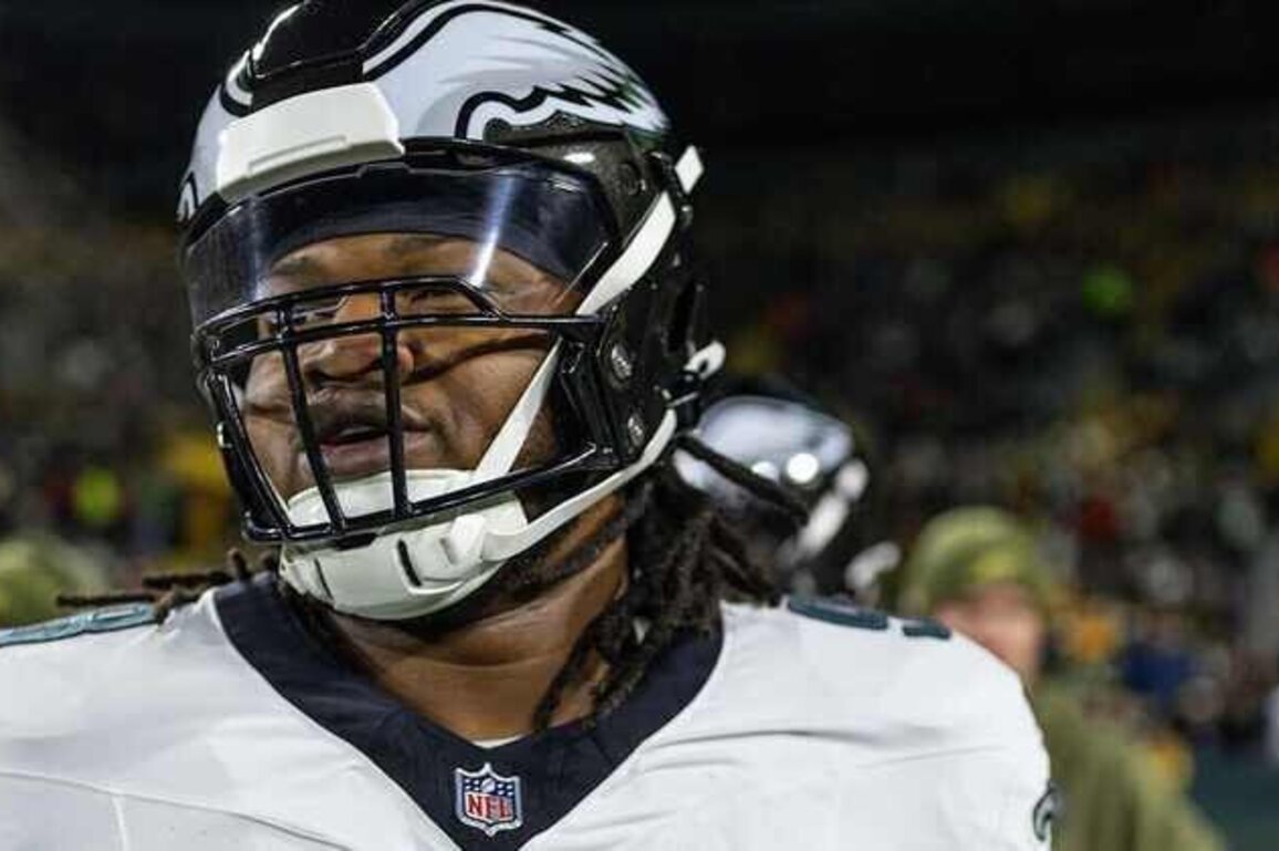 Eagles at Bills Inactives | Week 17