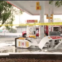 Gas pump erupts in flames at Fort Lauderdale gas station - WSVN 7News - Miami News, Weather, Sports
