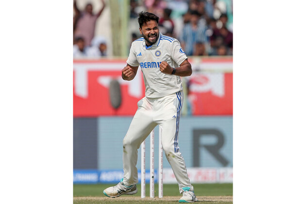 Nottinghamshire sign Indian seamer Mukesh Kumar for final two County Championship fixtures