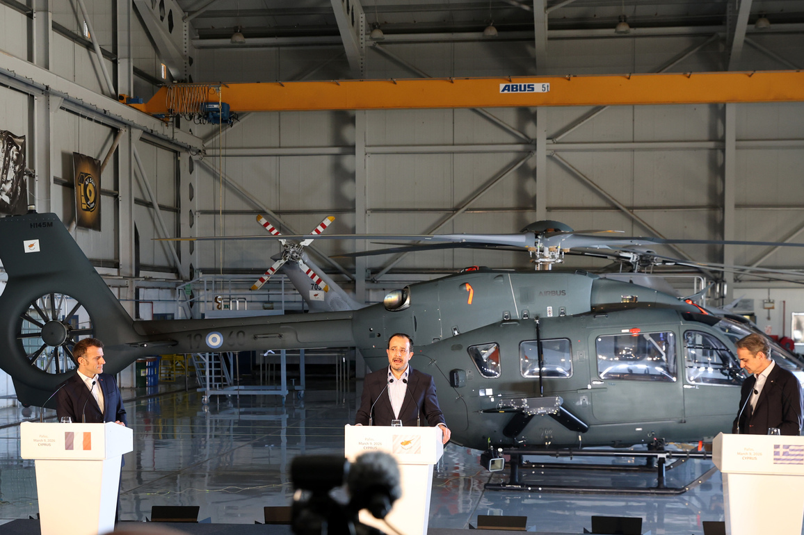 CYPRUS-PAPHOS-FRENCH PRESIDENT-CYPRIOT PRESIDENT-GREEK PM-PRESS CONFERENCE