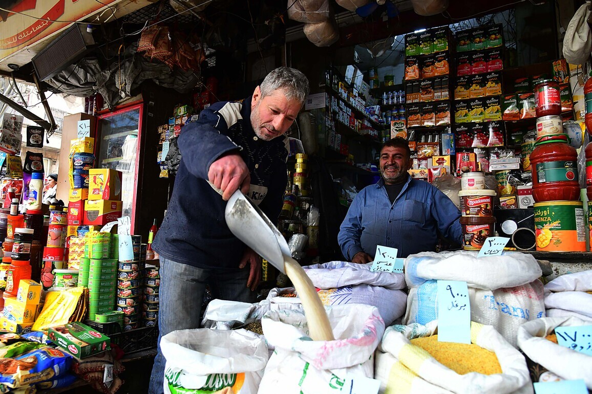 SYRIA-DAMASCUS-RAMADAN-PREPARATION-SHOPPING