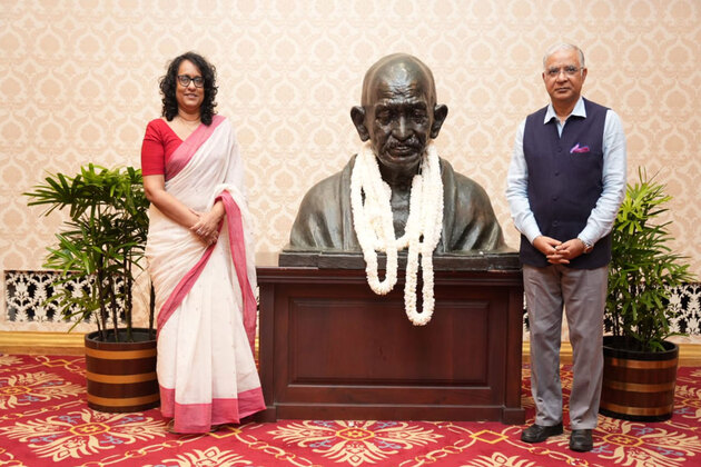 Sri Lankan PM, Indian high commissioner pay tribute to Mahatma Gandhi on his birth anniversary