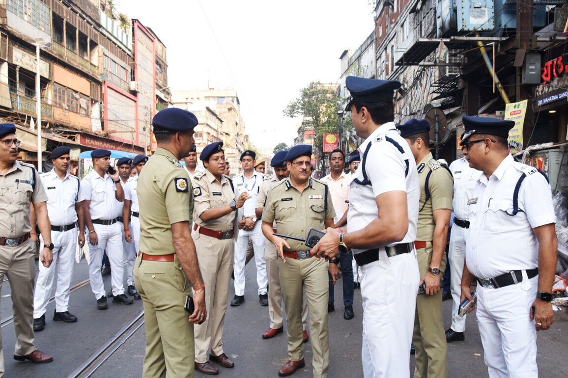 Kolkata Police bans victory processions on counting day as Bengal results unfold