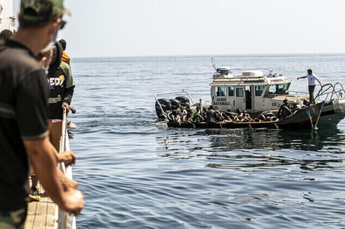 Dozens dead after migrant boat capsizes off Tunisian coast