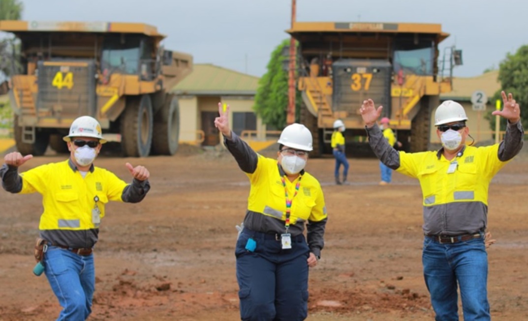 Workers at Cerro Matoso