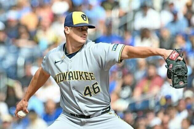 NL Central-leading Brewers out to rebound vs. Cardinals