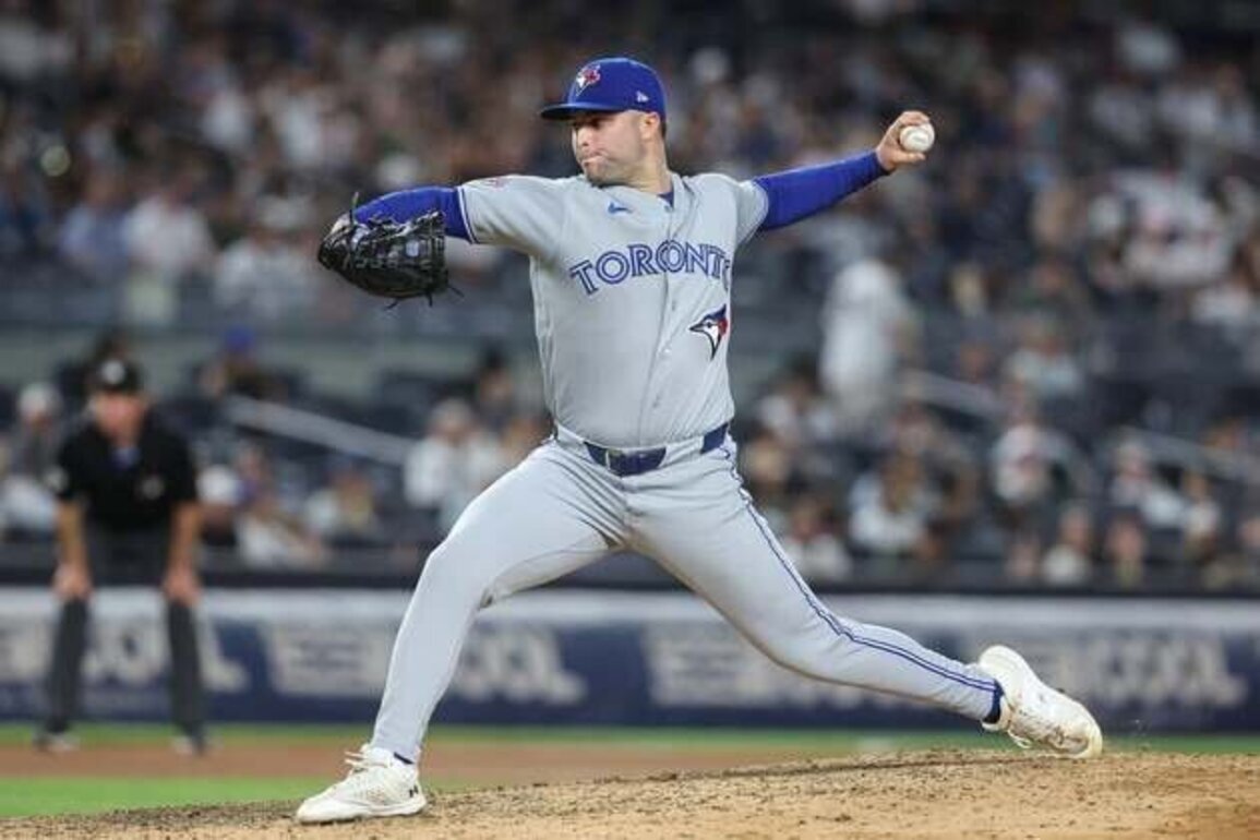 Trey Yesavage outpitches Cam Schlittler as Blue Jays edge Yankees