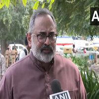 "Doesn't make RSS and BJP poison...": Rajeev Chandrashekhar slams Rahul Gandhi, Mallikarjun Kharge over corruption