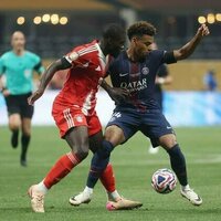 Paris Saint-Germain shut down Bayern Munich, reach CWC semis