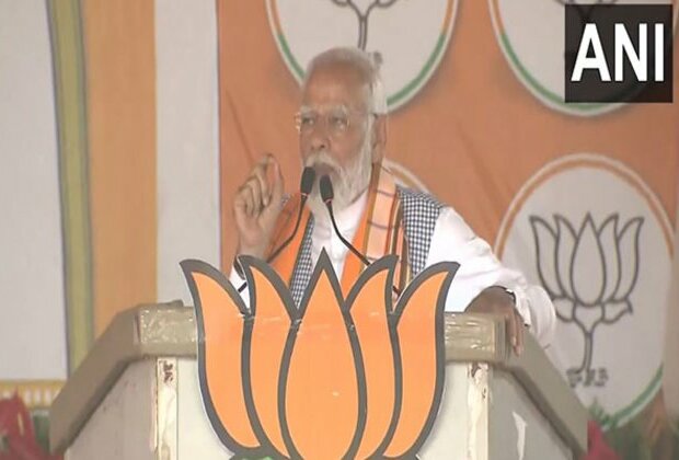 Cong, CPIM stitched alliance to protect "Loot Ki Dukan": PM Modi at public rally in Tripura