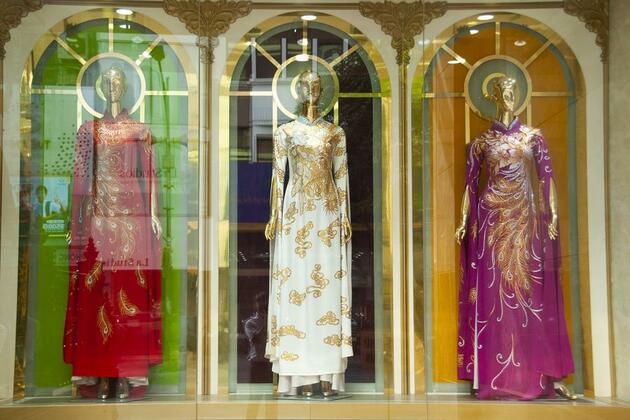 Vietnam's traditional tailoring village weaves cultural heritage into economic growth