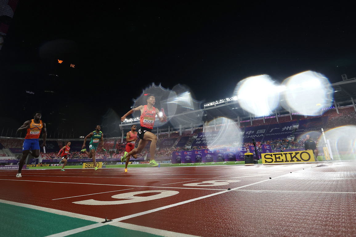 (SP)CHINA-GUANGZHOU-ATHLETICS-WORLD ATHLETICS RELAYS-DAY 1 (CN)