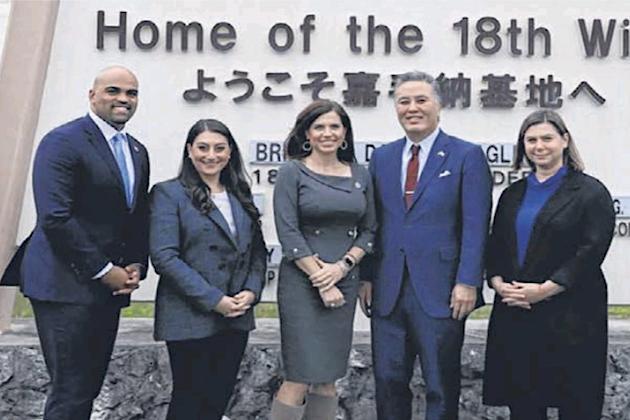 US Congressmen, in Taiwan, pledge support in struggle against China