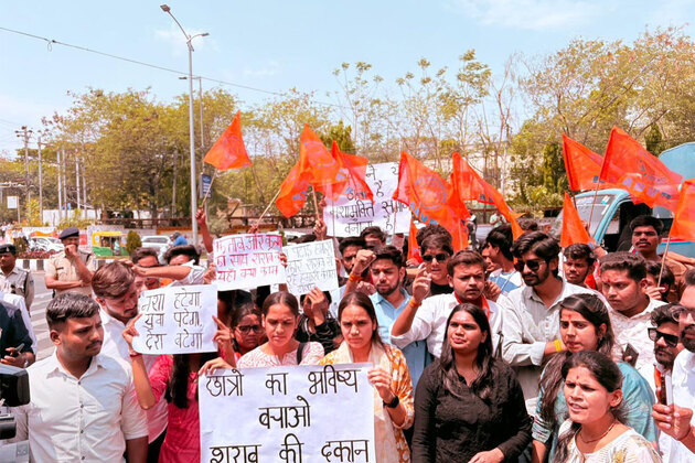ABVP holds protest against liquor shop operating near Govt MLB Girls College in Bhopal, breaks shop's signboard