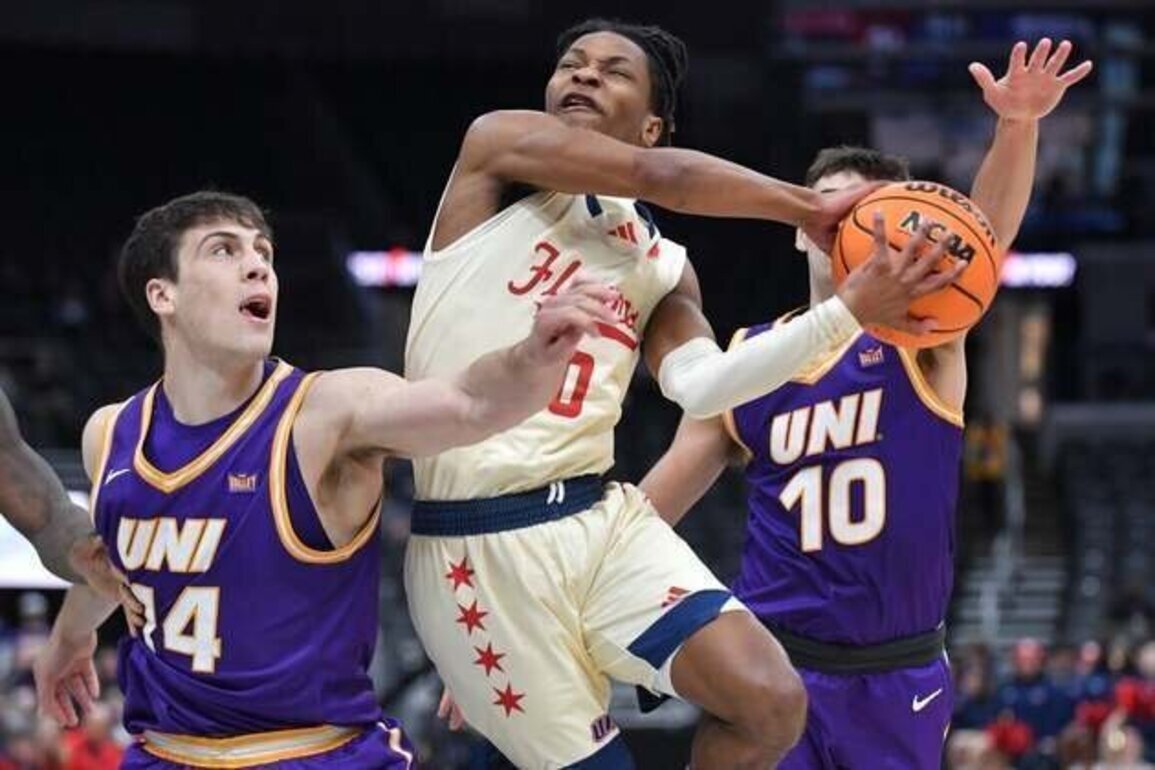 Conference finals roundup: Northern Iowa, High Point, Queens clinch bids