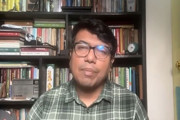 Bangladeshi journalist Muktadir Rashid calls for "peaceful" relations between New Delhi-Dhaka