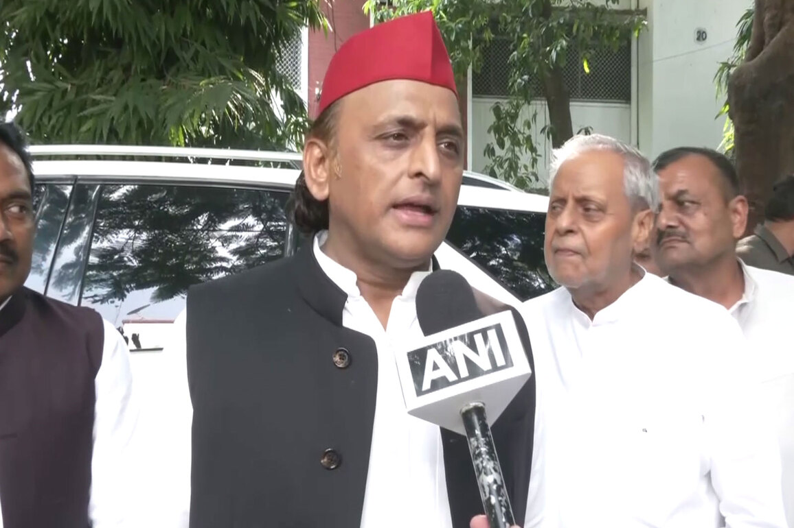"BJP's failure that our businesses, trade and nation suffering": Akhilesh Yadav after US announces 100% tariff on pharmaceutical drugs
