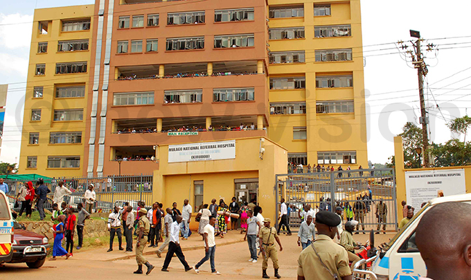 olice deployed outside the hospital in anticipation of sewanyanas arrival hoto by gnes antambi