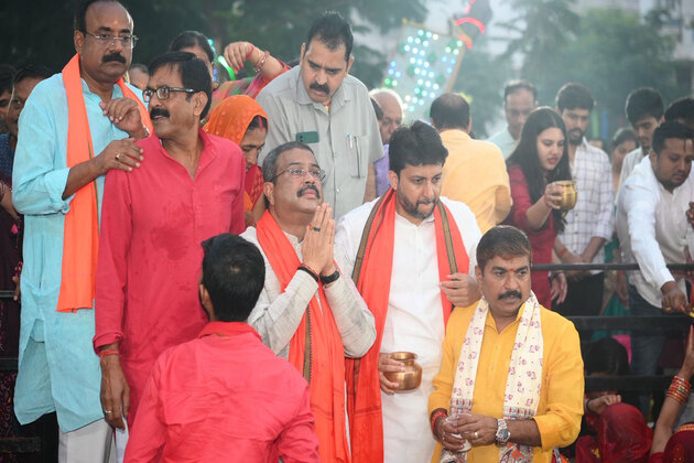 Union Minister Dharmendra Pradhan offers 'Usha Arghya' on conclusion of Chhath Puja