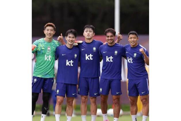 "No visible plan to attack": South Korea legend Ji-Sung not optimistic of team's chances, draws comparisons with 2014 disaster