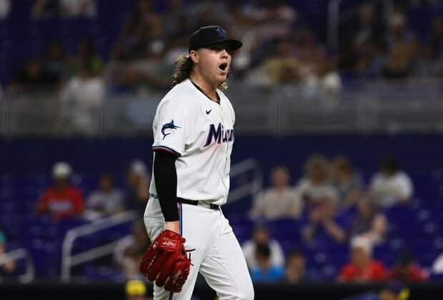 Marlins down Brewers on Josh Bell's walk-off single