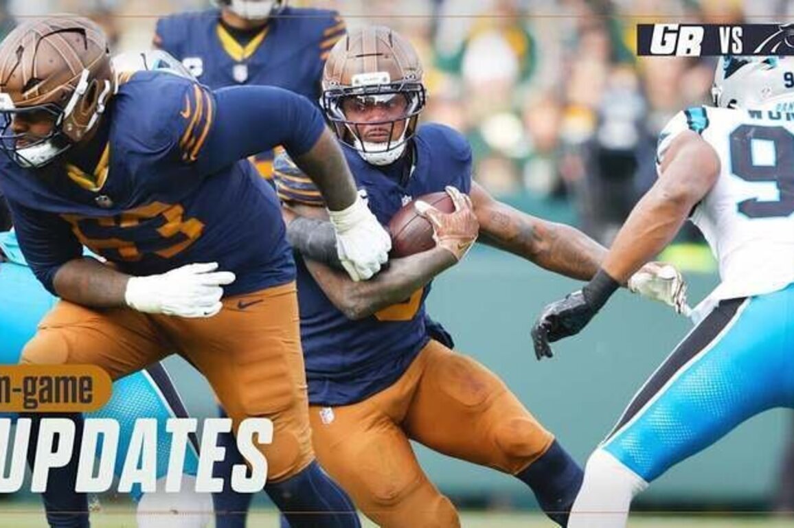 Panthers lead Packers 13-6 after three