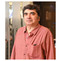 Bengali filmmaker Anik Dutta passes away after severe injuries due to terrace fall, condolences pour in