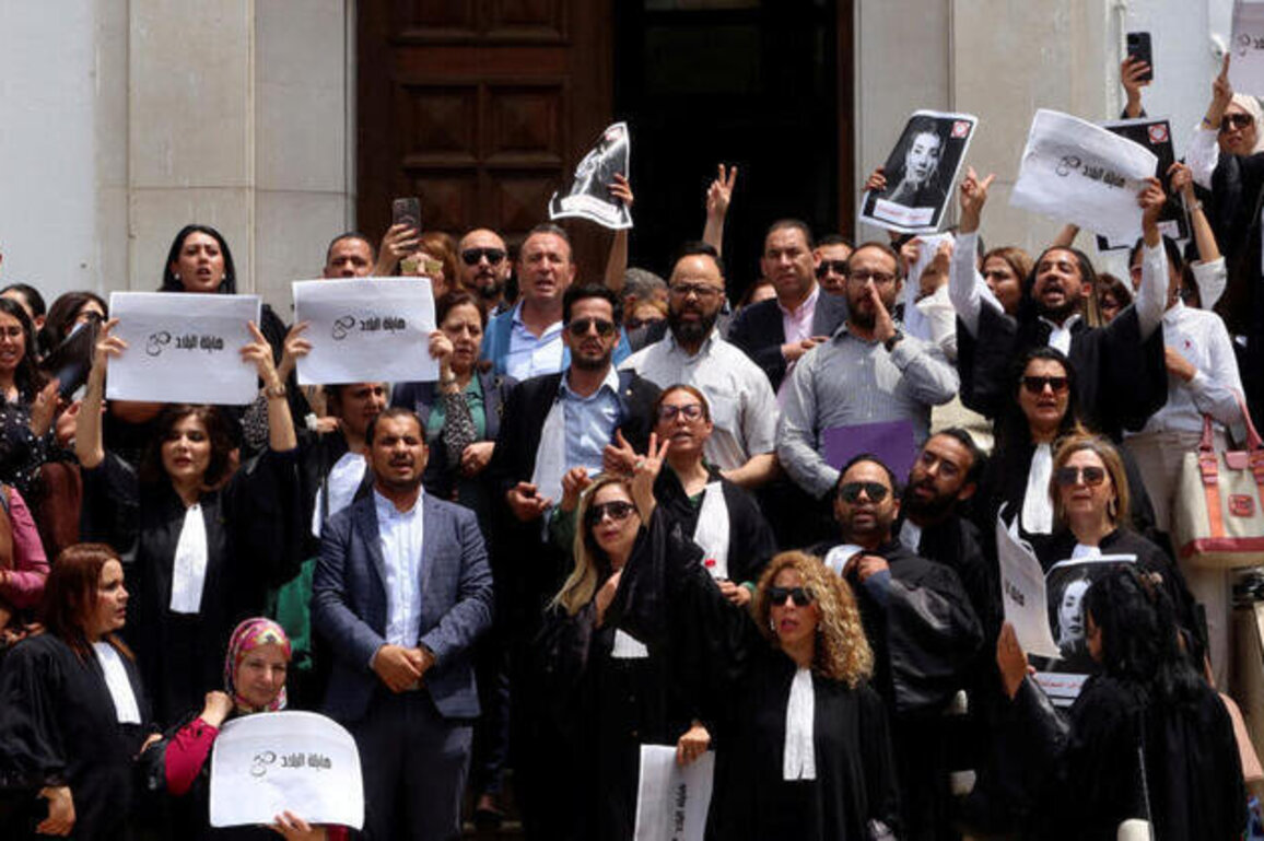 Tunisia frees outspoken lawyer Sonia Dahmani after 18 months in jail