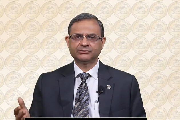 RBI offers concessional forex swap till Sept 30 to incentivise overseas borrowings by PSUs; Eases investment limits to attract foreign capital