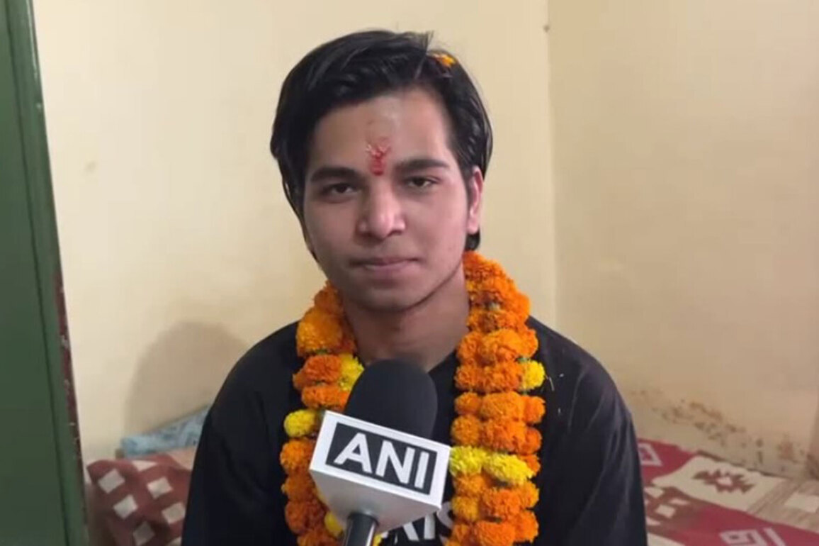Rishikesh student Aryan secures 2nd rank in Uttarakhand Board Intermediate exam, scores 97.80%