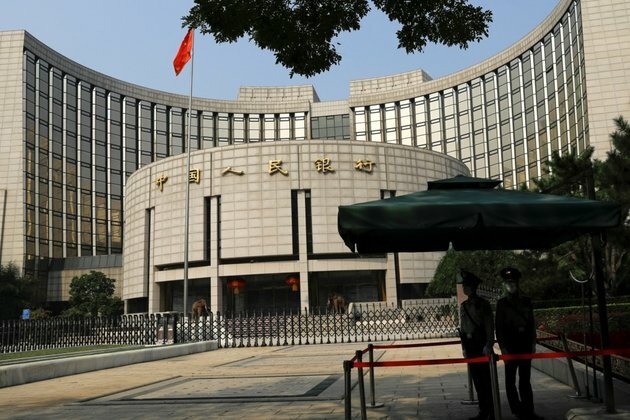China Lowers Bank Reserve Requirement in Boost to Flagging Economy