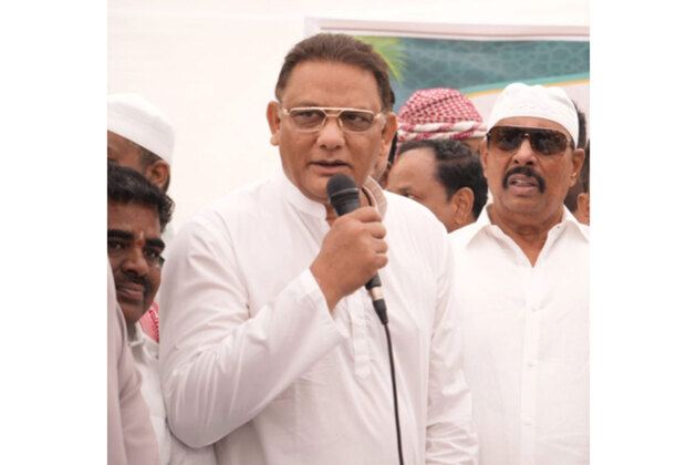 Telangana Minister Mohammad Azharuddin offers Eid-ul-Fitr prayers in Hyderabad