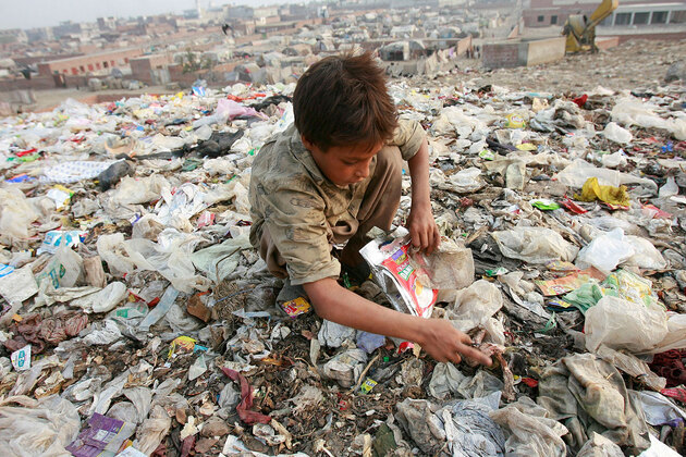 Urban, rural areas of Islamabad and Karachi grapple with garbage crisis