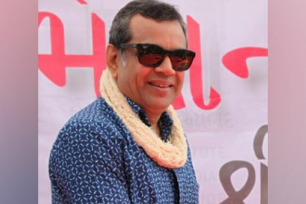 "NO ... There are Three Heroes in Hera Pheri": Paresh Rawal reacts to fans request to rethink his decision of quitting film