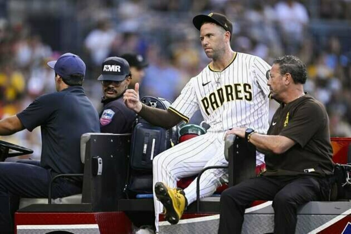 Padres All-Star reliever Jason Adam ruptures quadriceps tendon