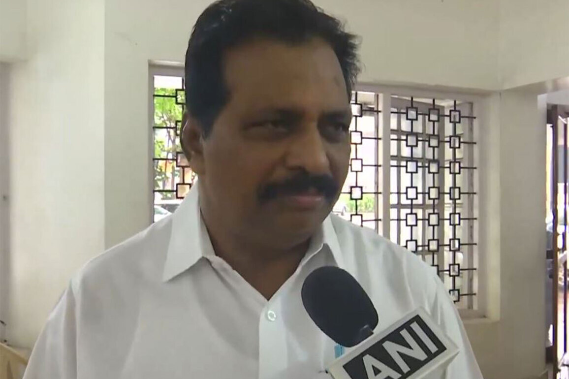 "People facing heat of rising prices while PM busy travelling abroad": K Suresh slams Centre ahead of Council of Ministers meeting