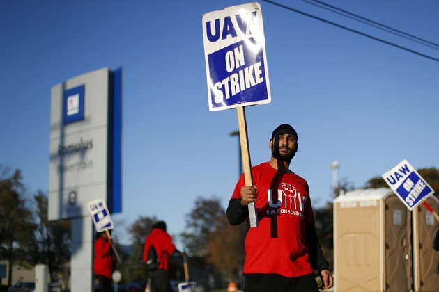 GM, Autoworkers Union Reach Tentative Deal That Could End Strike