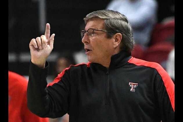 No. 21 Texas Tech romps over winless Louisville 70-38