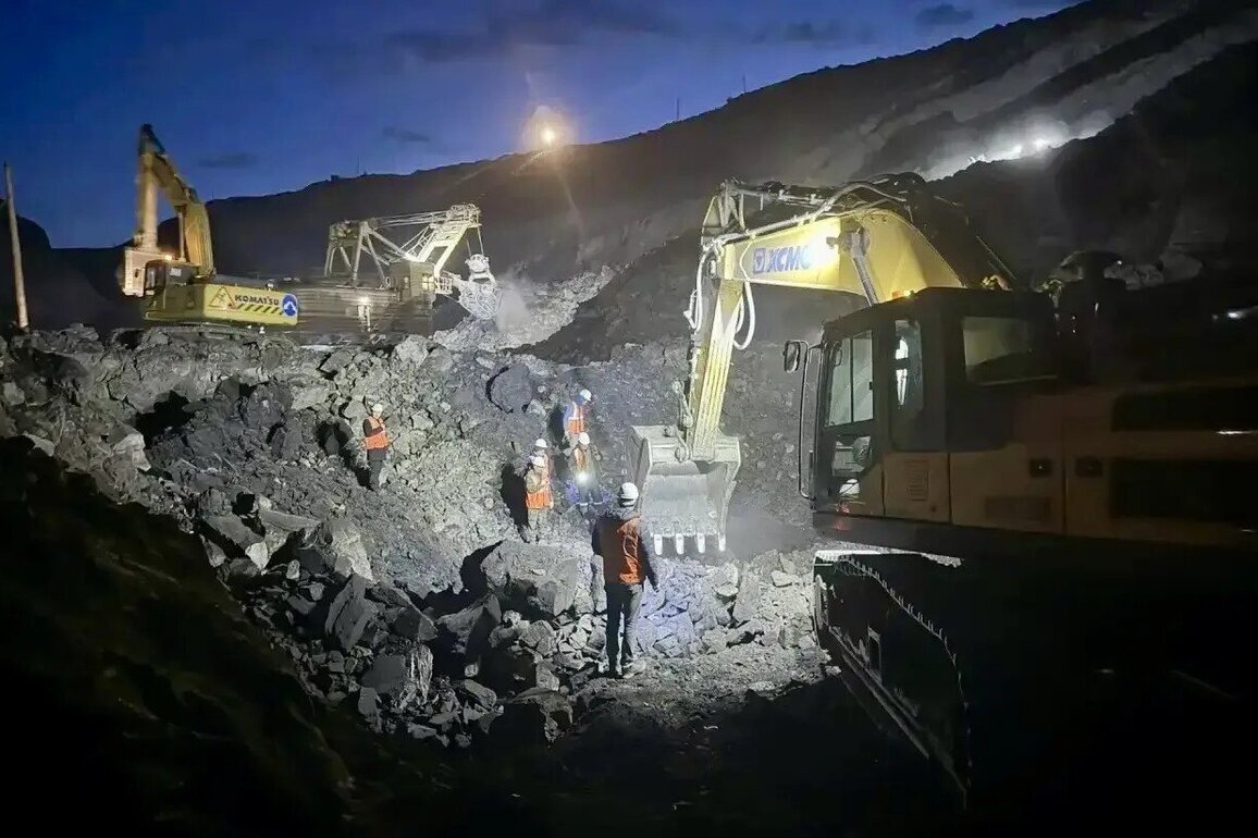 (SpotNews) RUSSIA-VLADIVOSTOK-MINE-COLLAPSE-CASUALTIES